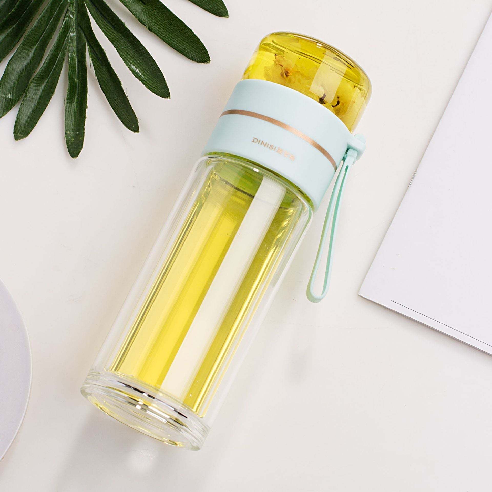 Double-Wall Glass Tea Bottle with Infuser – Leakproof & Travel-Ready