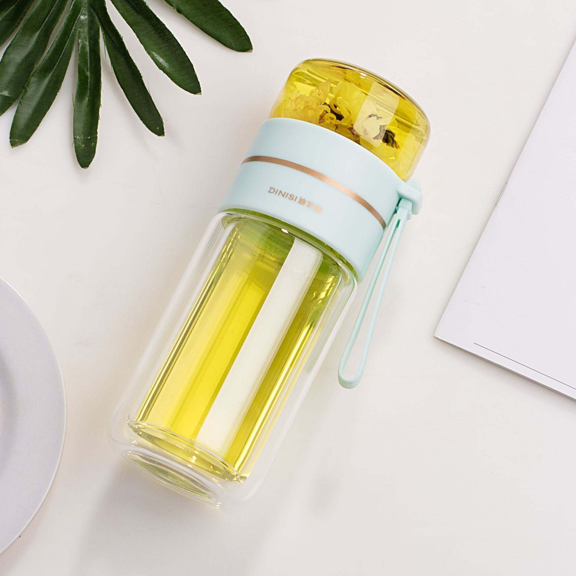Double-Wall Glass Tea Bottle with Infuser – Leakproof & Travel-Ready